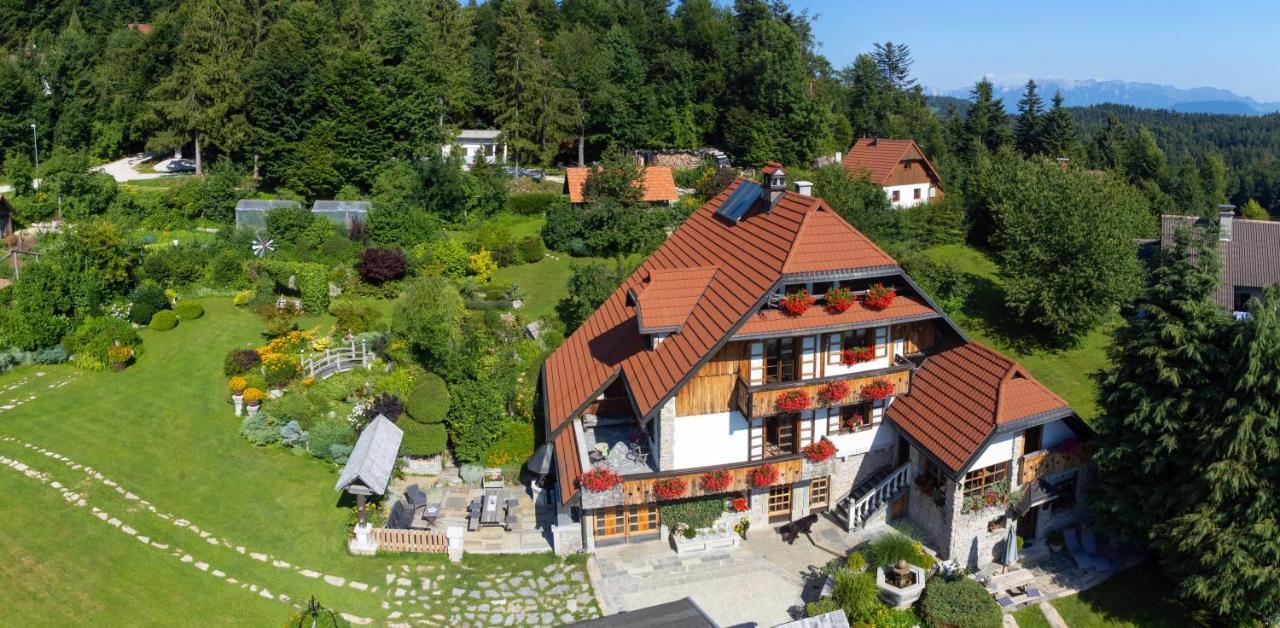 Apartma Alpski Vrt Vojsko ภายนอก รูปภาพ
